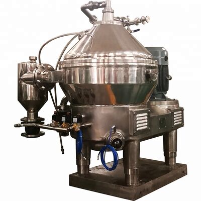 Centrifuge à bière à contrôle PLC et décharge automatique, en acier inoxydable de qualité alimentaire, capacité de 5000-10000 L/H