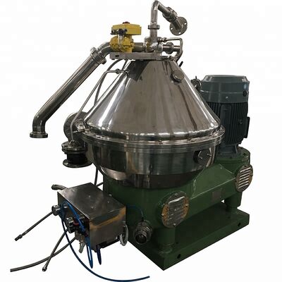 Séparateur liquide-solide à tambour à disques à décharge automatique pour raffinerie de pétrole